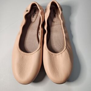 Minnetonka Women's Pale Pink Ballet Flats, Size 10